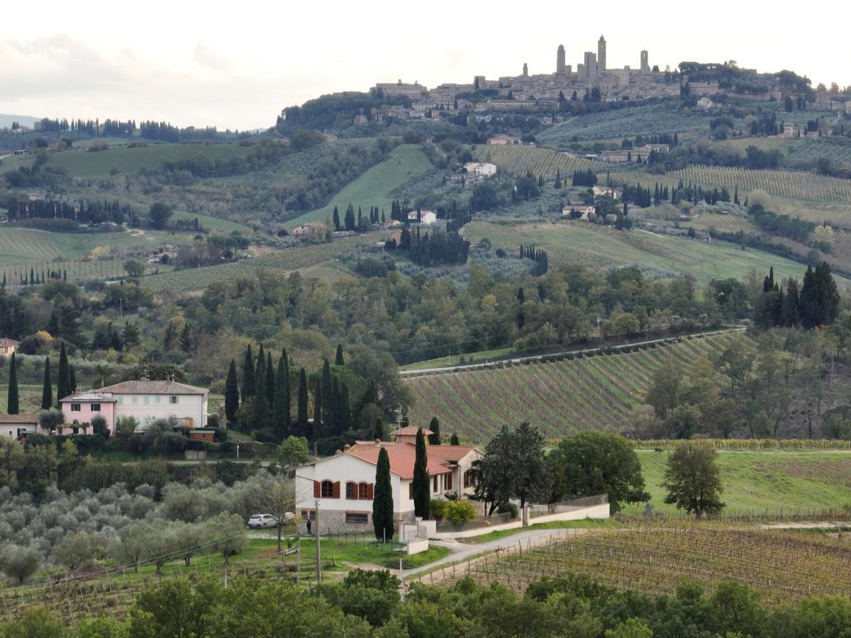 Podere La Quercia Сан Джиминяно Екстериор снимка
